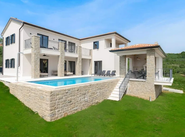 Дом 4 спальни 288 м² Умаг, Хорватия