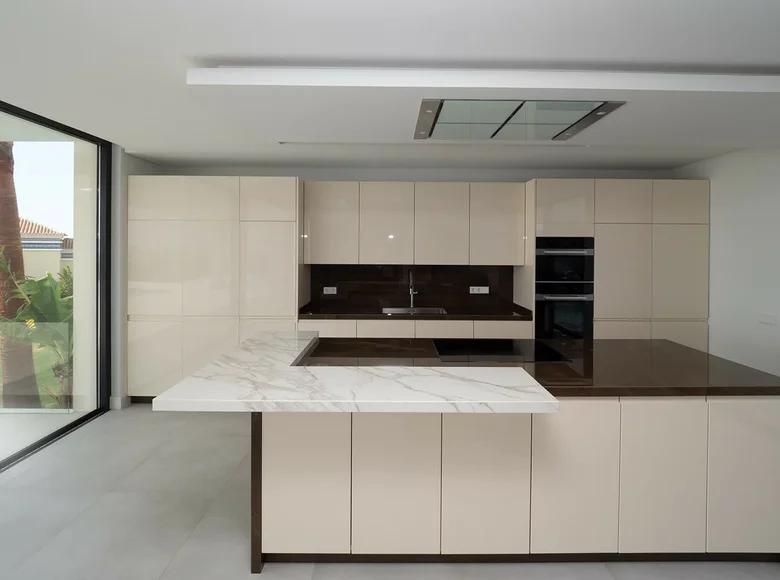 5 bedroom villa 702 m² Helechosa de los Montes, Spain