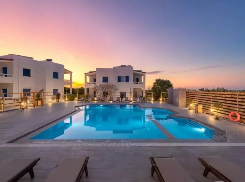 Hotel 1 760 m² in Region of Crete, Greece