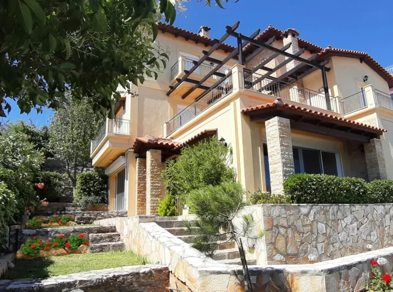 5 bedroom villa 320 m² Kalamos, Greece