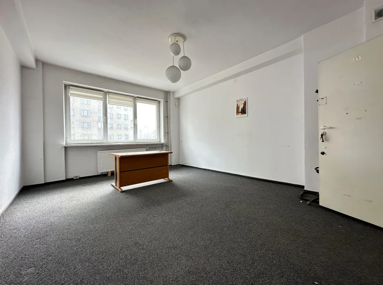 Коммерческое помещение 1 комната 15 м² в Варшаве, Польша