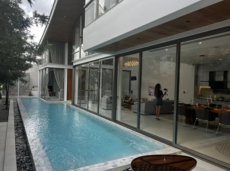 4-Schlafzimmer-Villa 488 m² Choeng Thale, Thailand