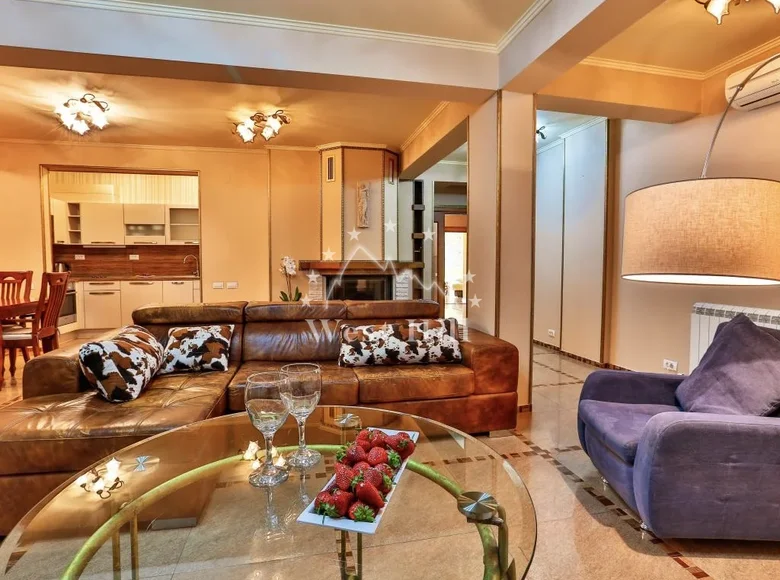 Квартира 5 комнат 271 м² Бечичи, Черногория