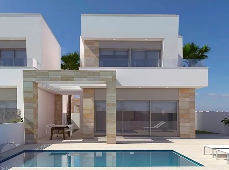 Villa de tres dormitorios 164 m² San Miguel de Salinas, Španjolska
