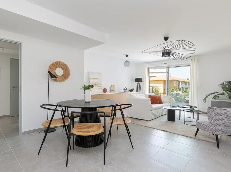 Квартира 3 спальни 59 м² Marseille, Франция