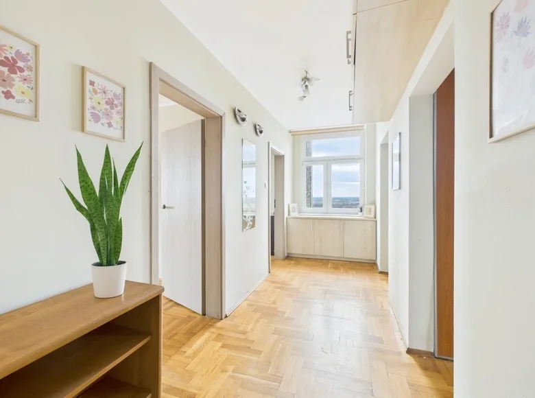 Квартира 3 комнаты 79 м² Познань, Польша