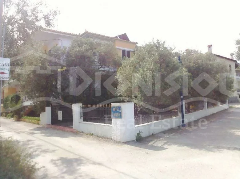 Hotel 600 m² in Pefkochori, Greece