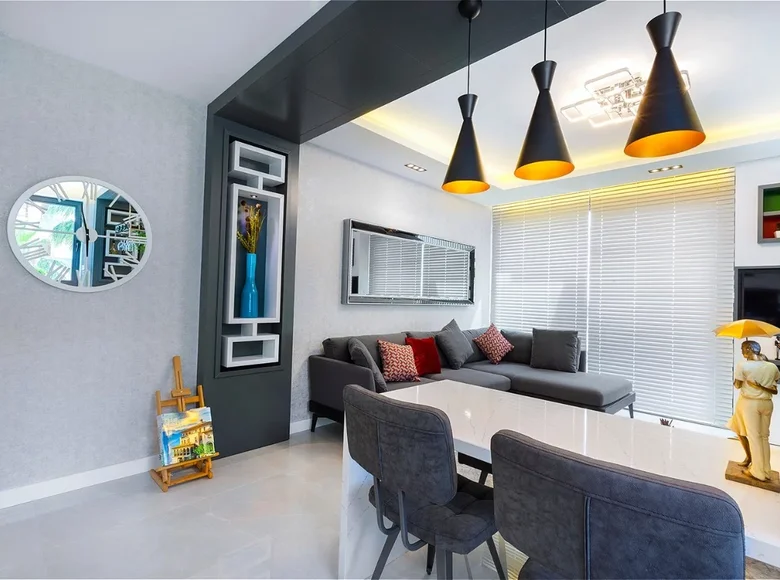 3 bedroom apartment 150 m² Mahmutlar, Turkey