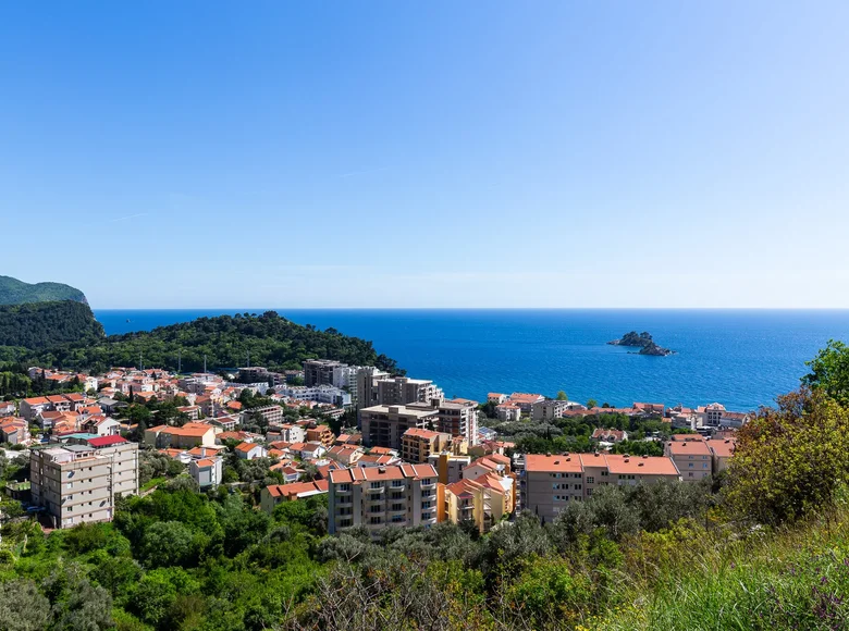3 bedroom apartment  Petrovac, Montenegro