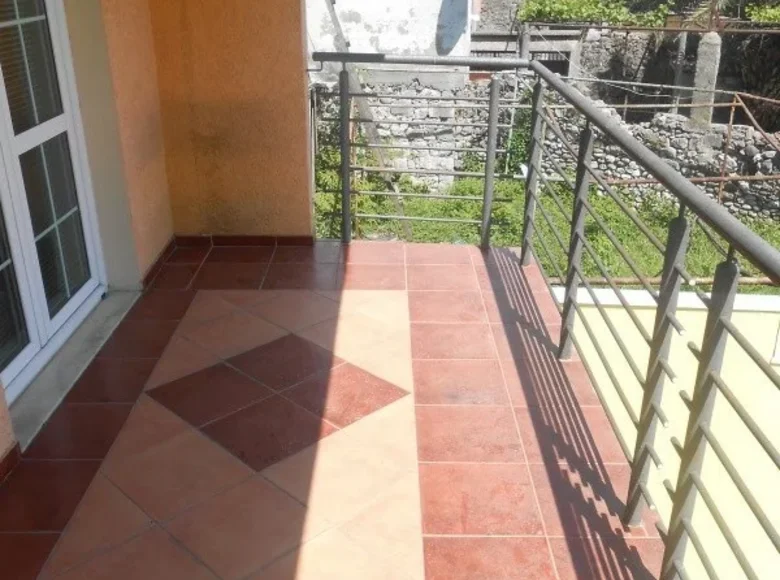 Casa 3 habitaciones 100 m² Podgorica, Montenegro