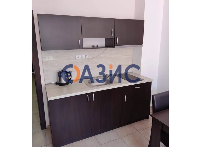 Квартира 3 спальни 104 м² Pomorie, Болгария