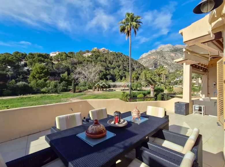 Szeregowiec 2 pokoi 124 m² Altea, Hiszpania