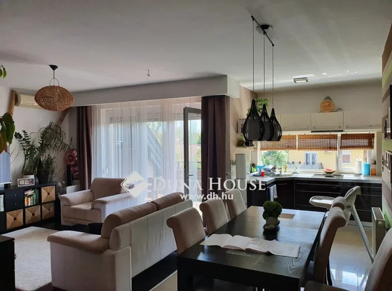 Apartment 2 bathrooms 109 m² in Budapest, Hungary