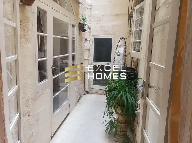 Таунхаус 3 спальни  Fontana, Мальта