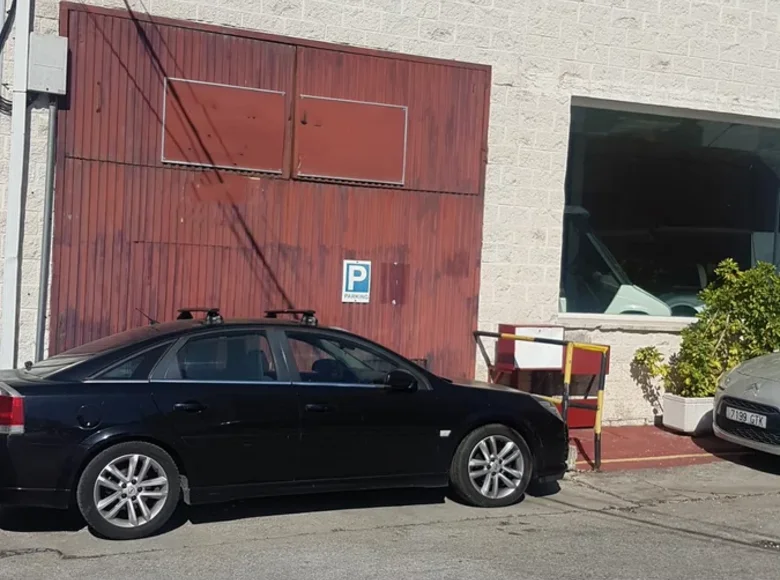 Commercial property  in San Pedro Alcantara, Spain