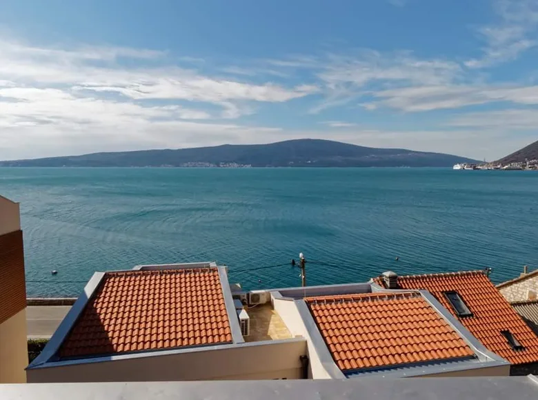 Apartamento 4 habitaciones 140 m² Donja Lastva, Montenegro