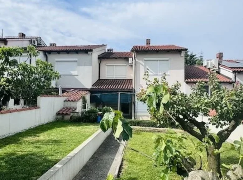 Maison de ville 115 m² Izola, Slovénie