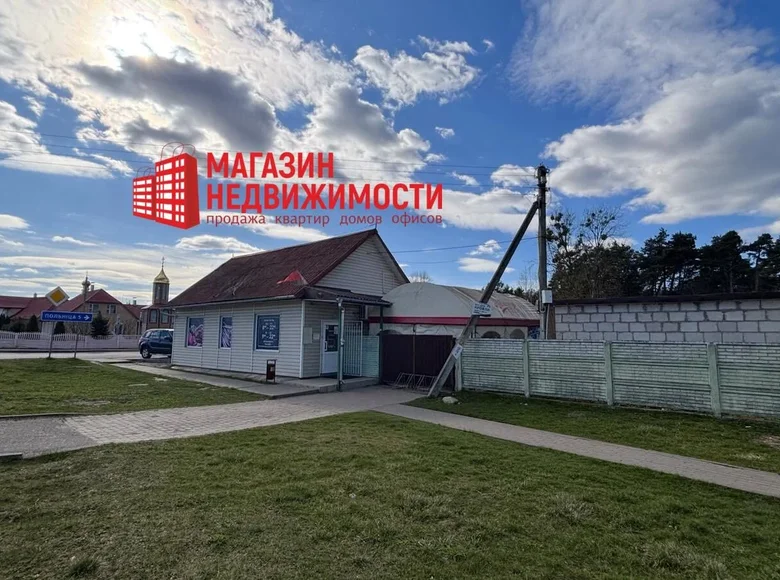 Tienda 77 m² en Hoza, Belarús