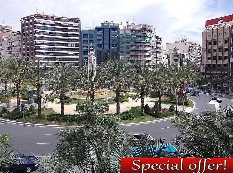 Wohnung 3 Schlafzimmer 160 m² Alicante, Spanien