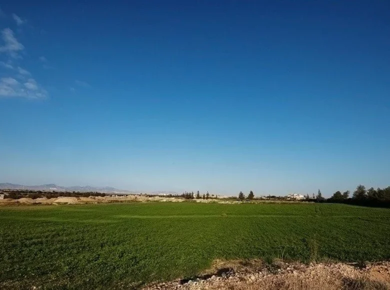 Atterrir  Lakatameia, Chypre