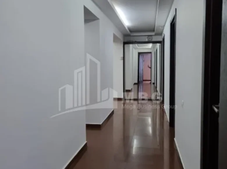 Nieruchomości komercyjne 100 m² Tbilisi, Gruzja