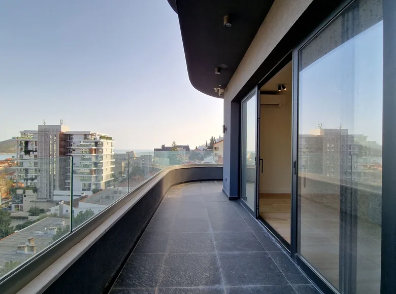 Квартира 3 спальни 149 м² Будва, Черногория