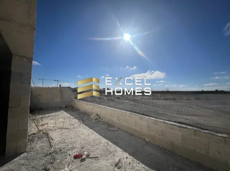 2 bedroom penthouse  Sannat, Malta