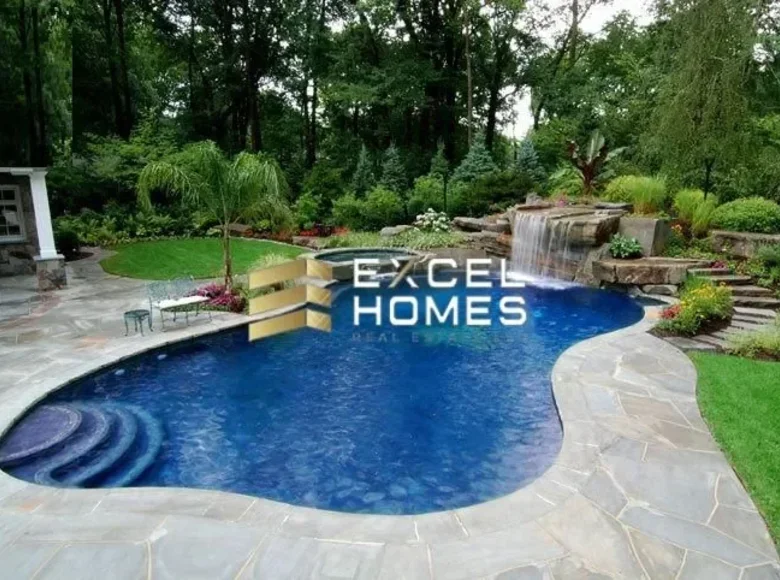 4-Schlafzimmer-Villa  Swieqi, Malta