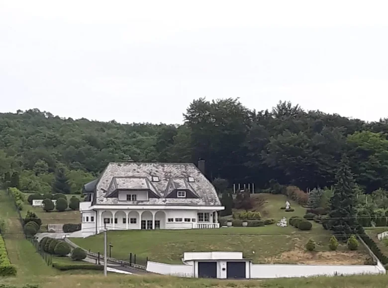 3 bedroom villa 450 m² Podcetrtek, Slovenia