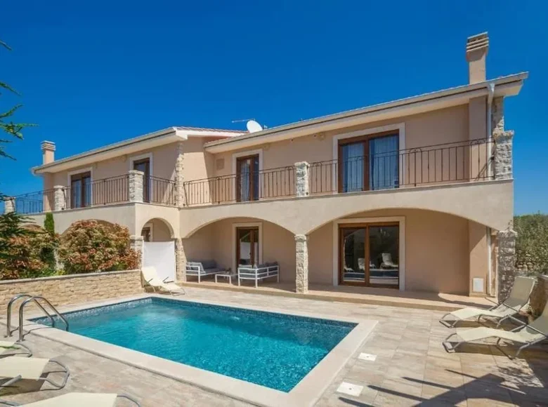 Villa 8 habitaciones 380 m² Omisalj, Croacia