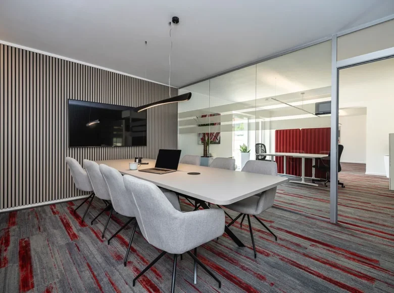 Office 267 m² in Langenzersdorf, Austria