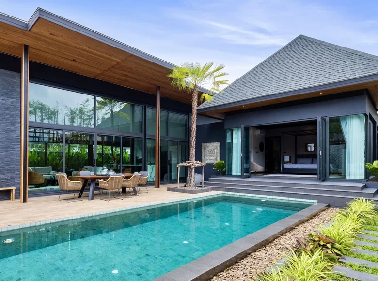 4-Schlafzimmer-Villa 360 m² Rawai, Thailand