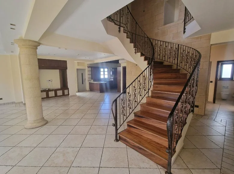 6 bedroom house 354 m² Tseri, Cyprus