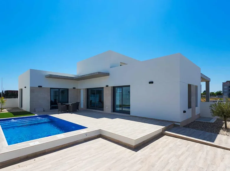 3 bedroom villa 112 m² Daya Nueva, Spain