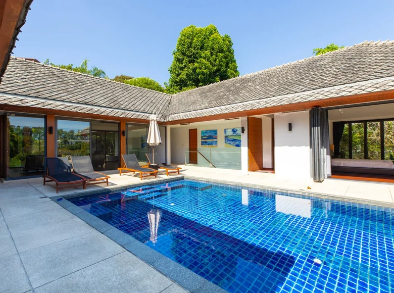 Villa de 4 dormitorios 593 m² Rawai, Tailandia