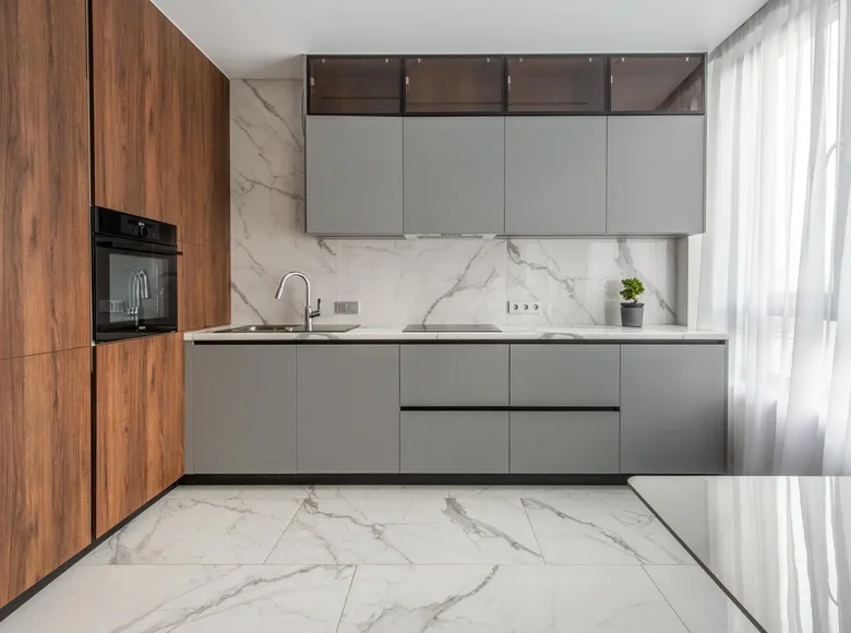 Mieszkanie 2 pokoi 58 m² Mińsk, Białoruś