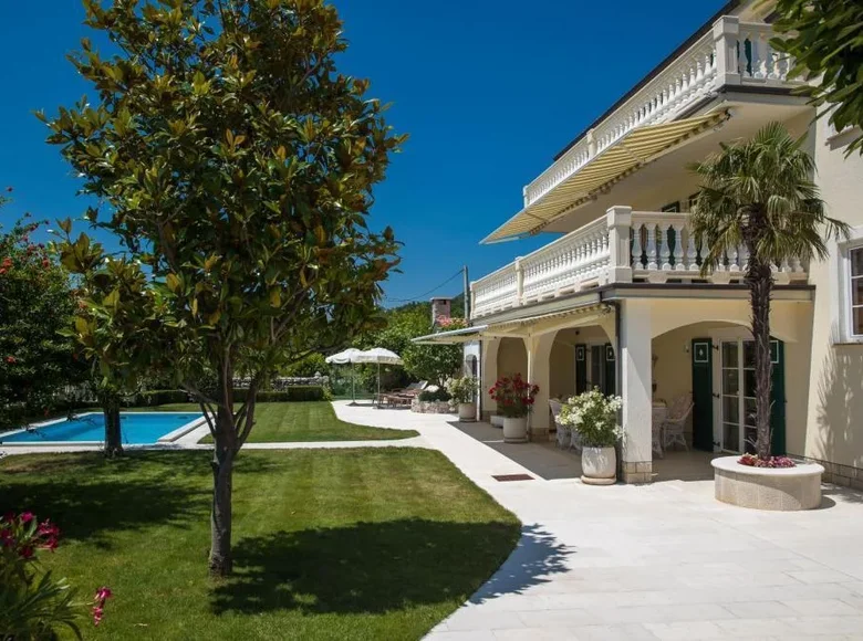 Villa 9 bedrooms 508 m² Grad Novi Vinodolski, Croatia