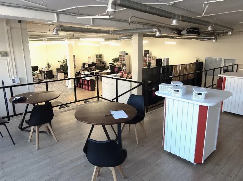 Oficina 843 m² en Moscú, Rusia