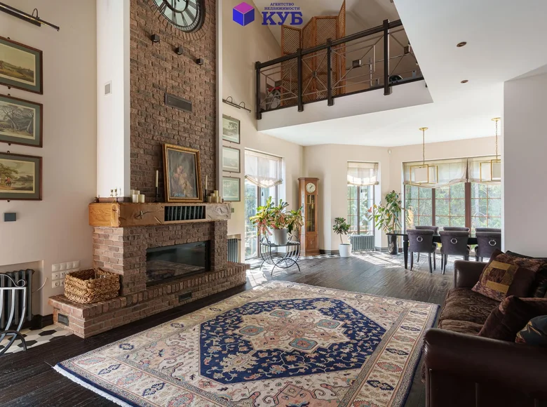 Stadthaus 320 m² Barauljany, Belarus