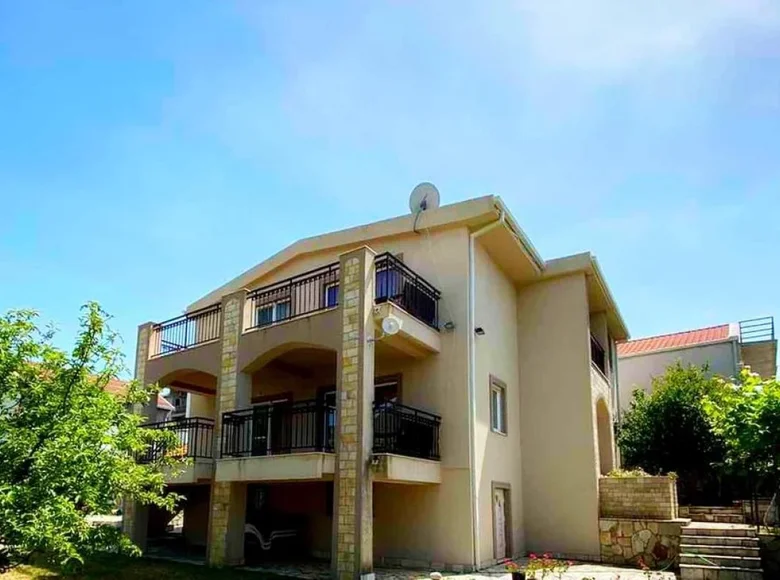 Maison 5 chambres 270 m² Pecurice, Monténégro