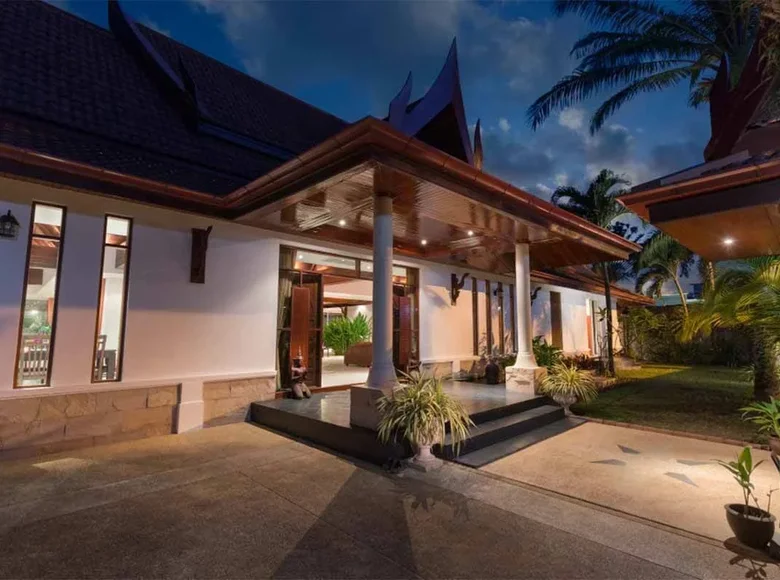 3 bedroom villa 477 m² Kathu, Thailand