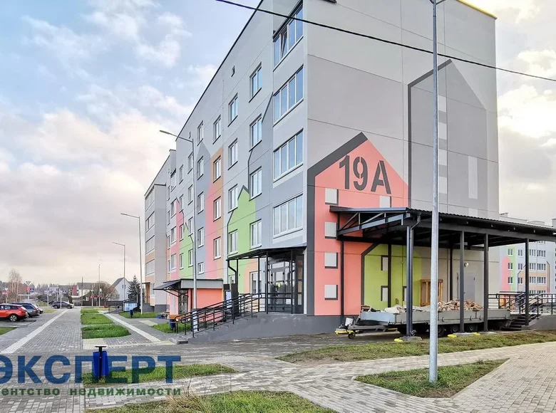 Büro 7 zimmer 151 m² in Fanipal, Belarus
