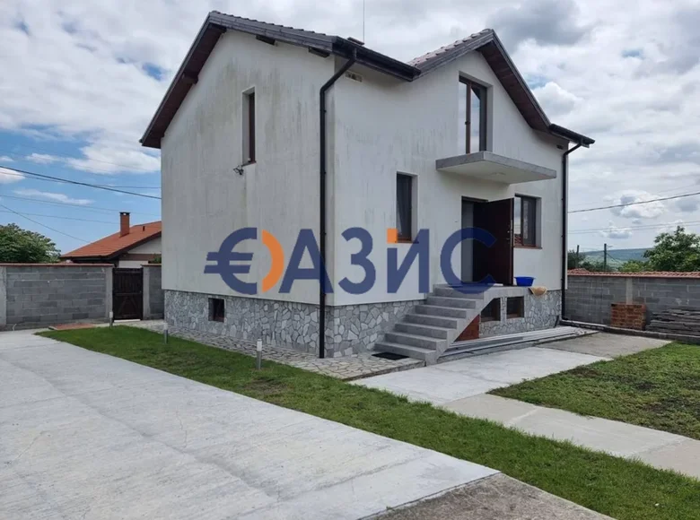 Casa 4 habitaciones 155 m² Stratsin, Bulgaria