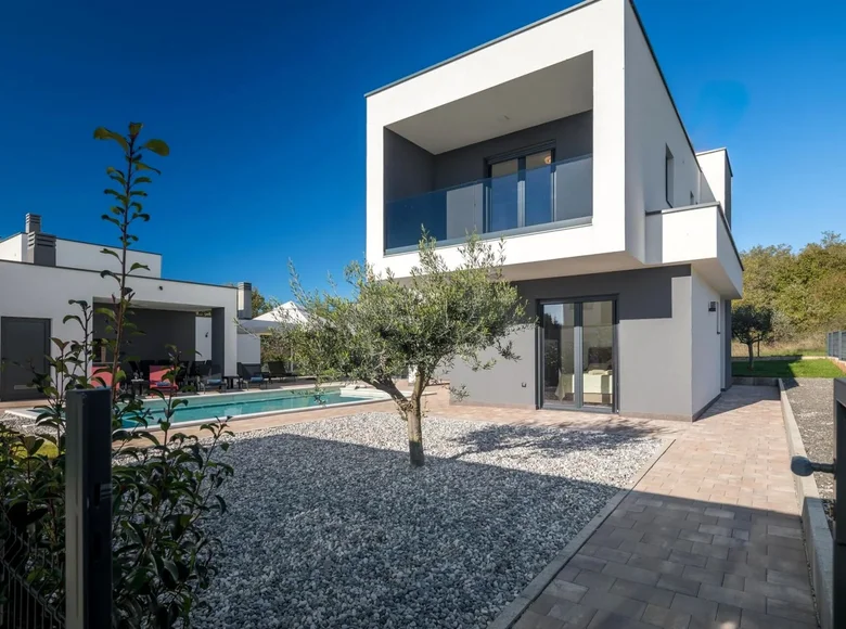 4 bedroom Villa 178 m² Grad Porec, Croatia