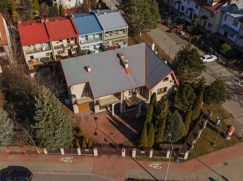 Propriété commerciale 256 m² à Varsovie, Pologne