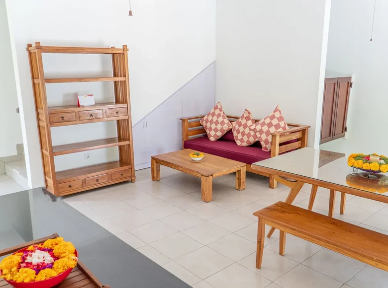 3-Schlafzimmer-Villa 305 m² Tumbak Bayuh, Indonesien