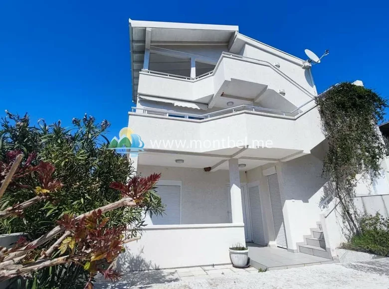 3 bedroom house 150 m² Kunje, Montenegro