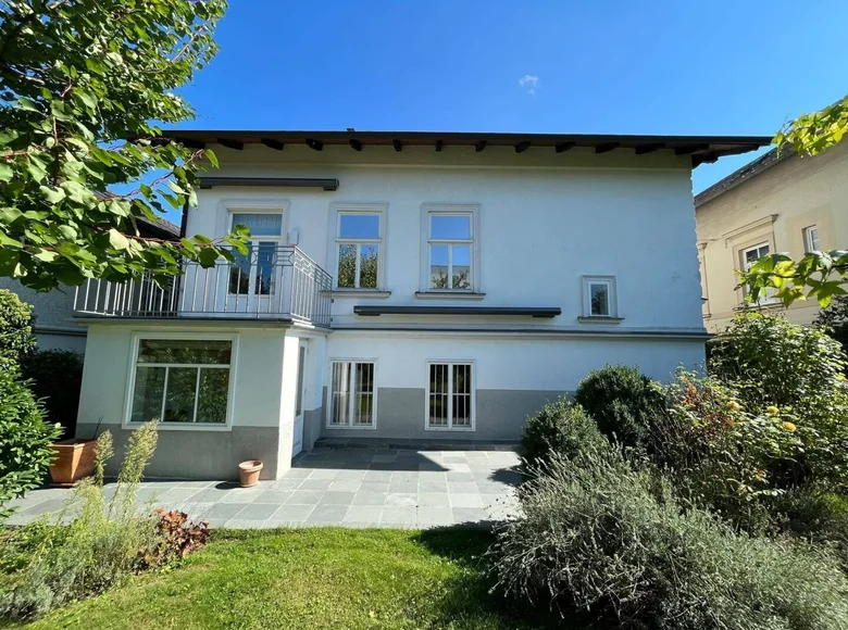 Дом 5 комнат 520 м² Мёдлинг, Австрия