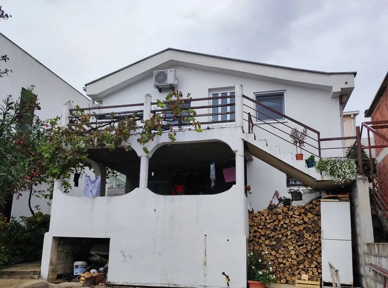 3 bedroom house 120 m² Susanj, Montenegro
