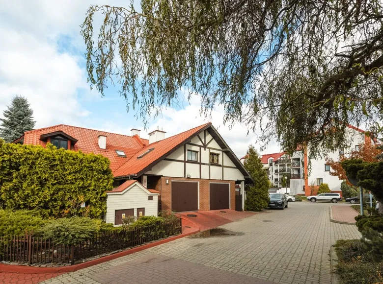 Дом 200 м² Варшава, Польша